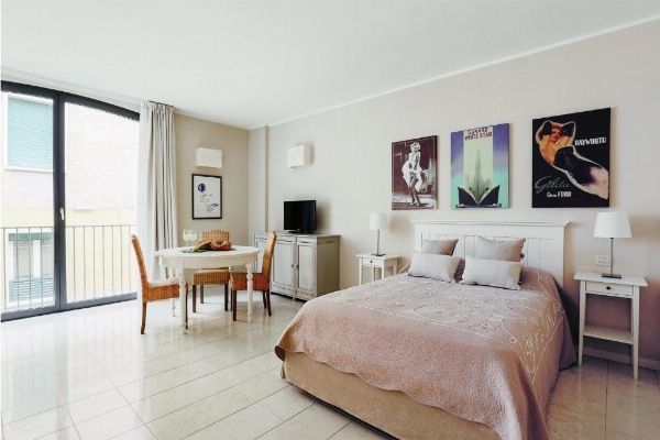 Adriano Residence image 29